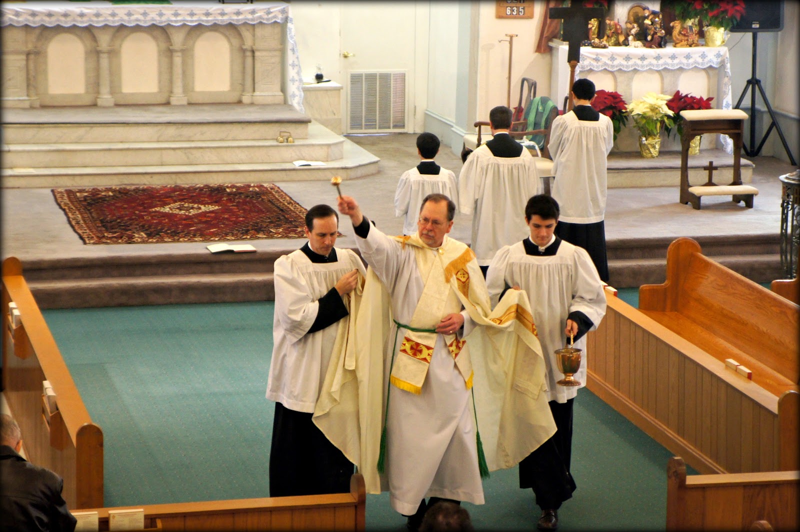 Latin High Mass...As It Unfolds Totus Tuus Family & Catholic Homeschool