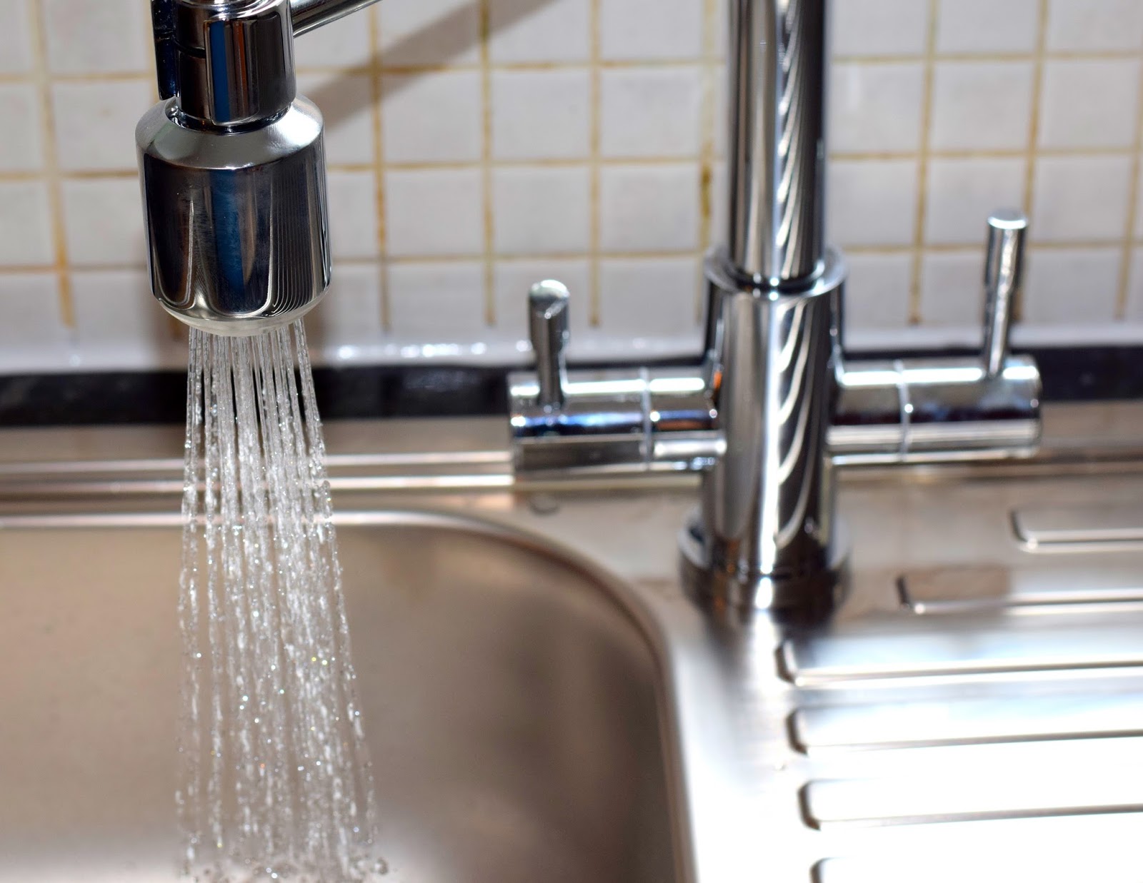A New Kitchen Sink And Taps Kitchen Makeover