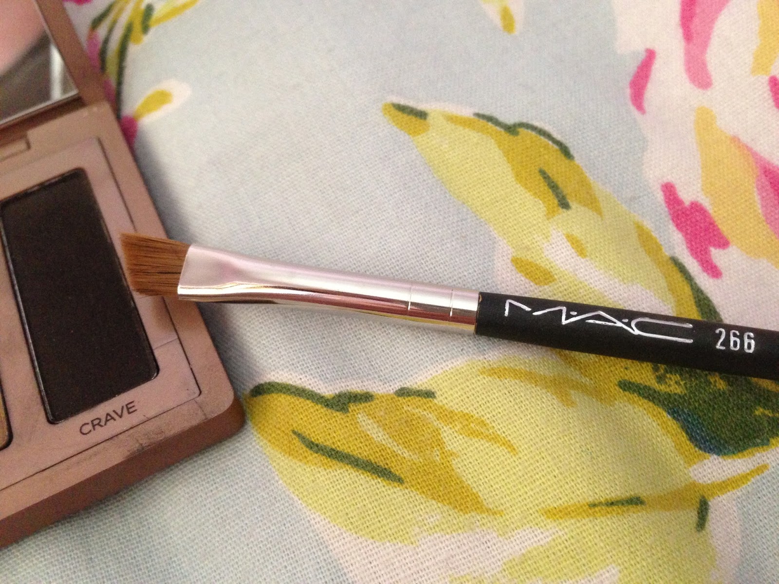 REVIEW MAC 266 BRUSH sophievmace
