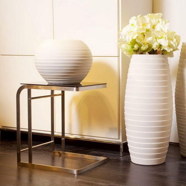 How to Decorate with Large Flowers ?