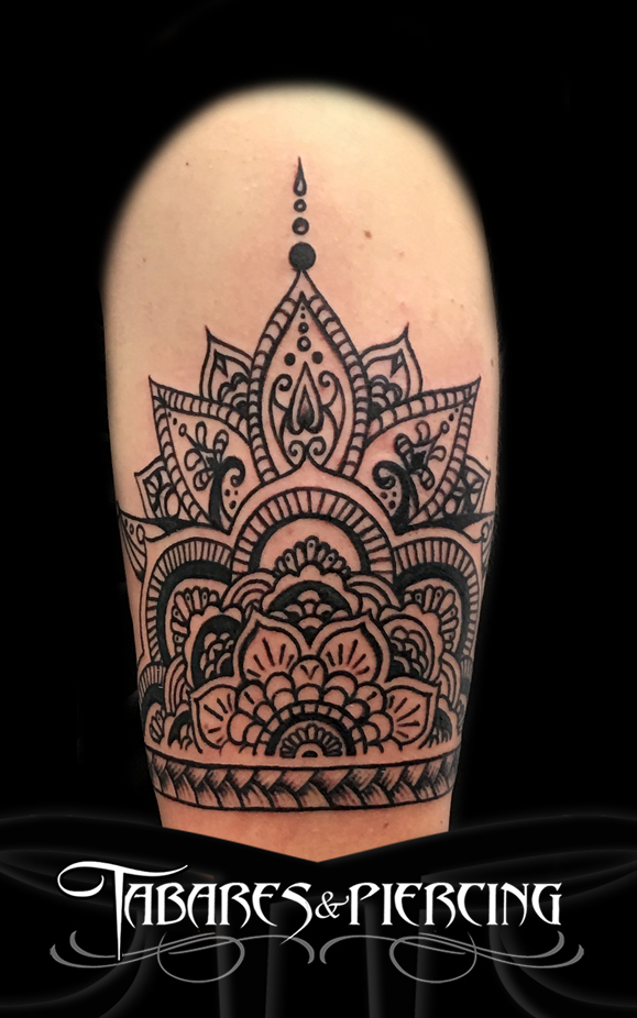Tatuajes Mandalas Para Mujeres Significado Y Ejemplos Significado De Tatuajes De Mandalas En El Brazo Y La Pierna