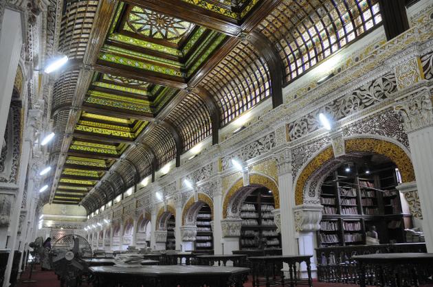 Connemara Public Library, Chennai,one of Asia's largest - Navrang India