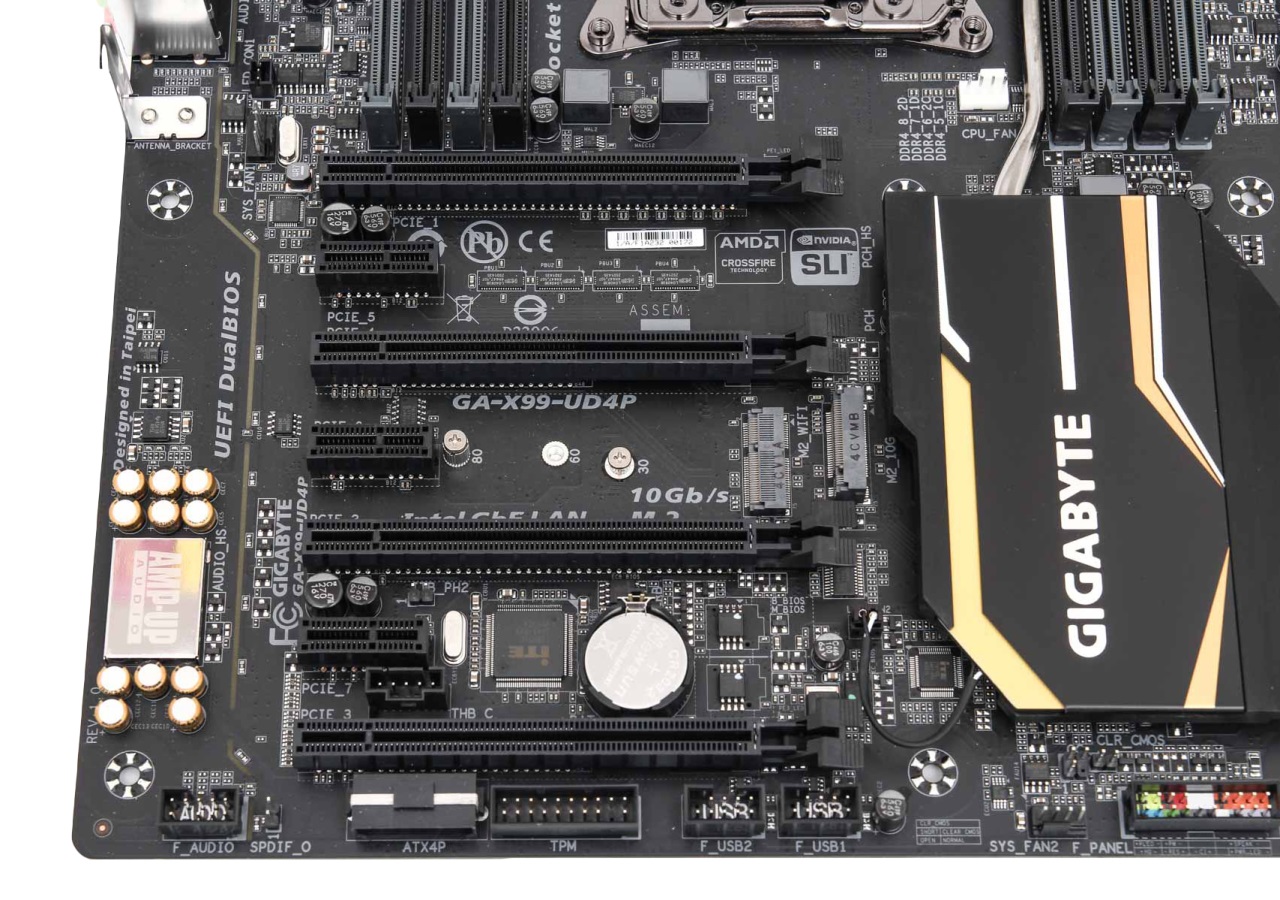 Gigabyte x99 ud4. Gigabyte x99-ud4-cf. материнская плата gigabyte x670. Gigabyte ga-x79-ud5 lga2011 <x79> 3xpci-e + gblan + 1394 + wifi + bt sata raid e-atx 8xddr-iii. X99 lga 2011-3.
