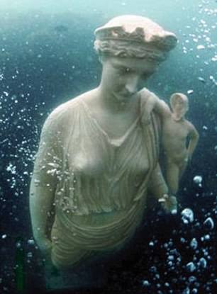 Statue Recovered from Sunken City