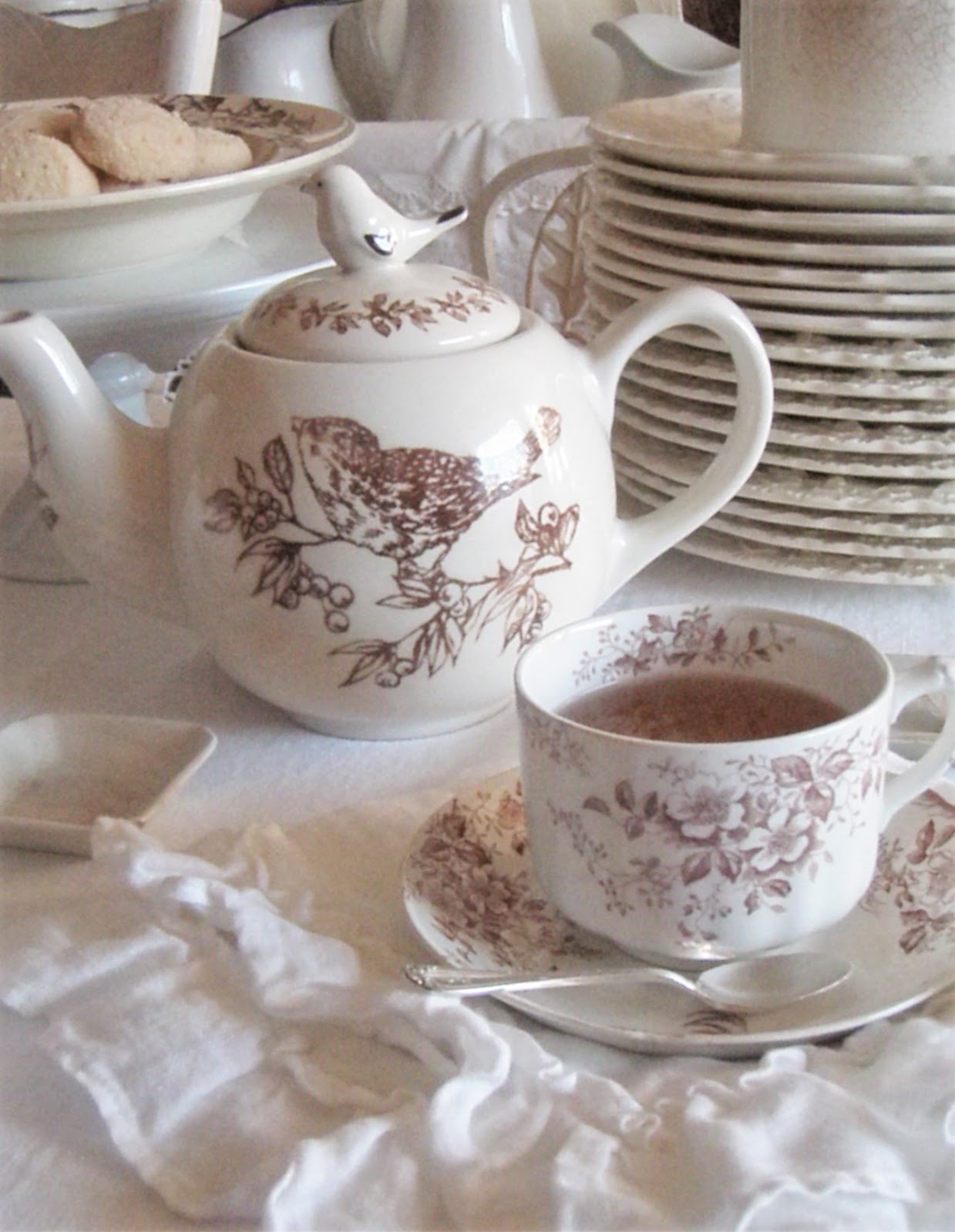 magic cabin tea set