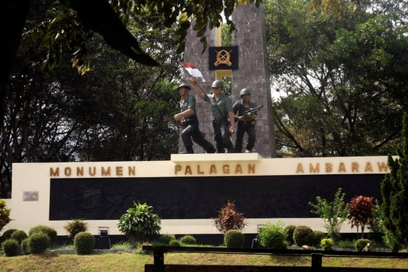 Pecinta Militer