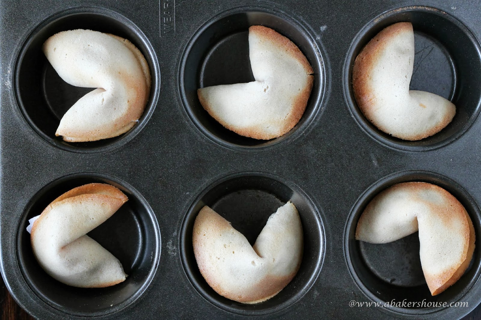 Perfectly shaped fortune cookies using muffin tins
