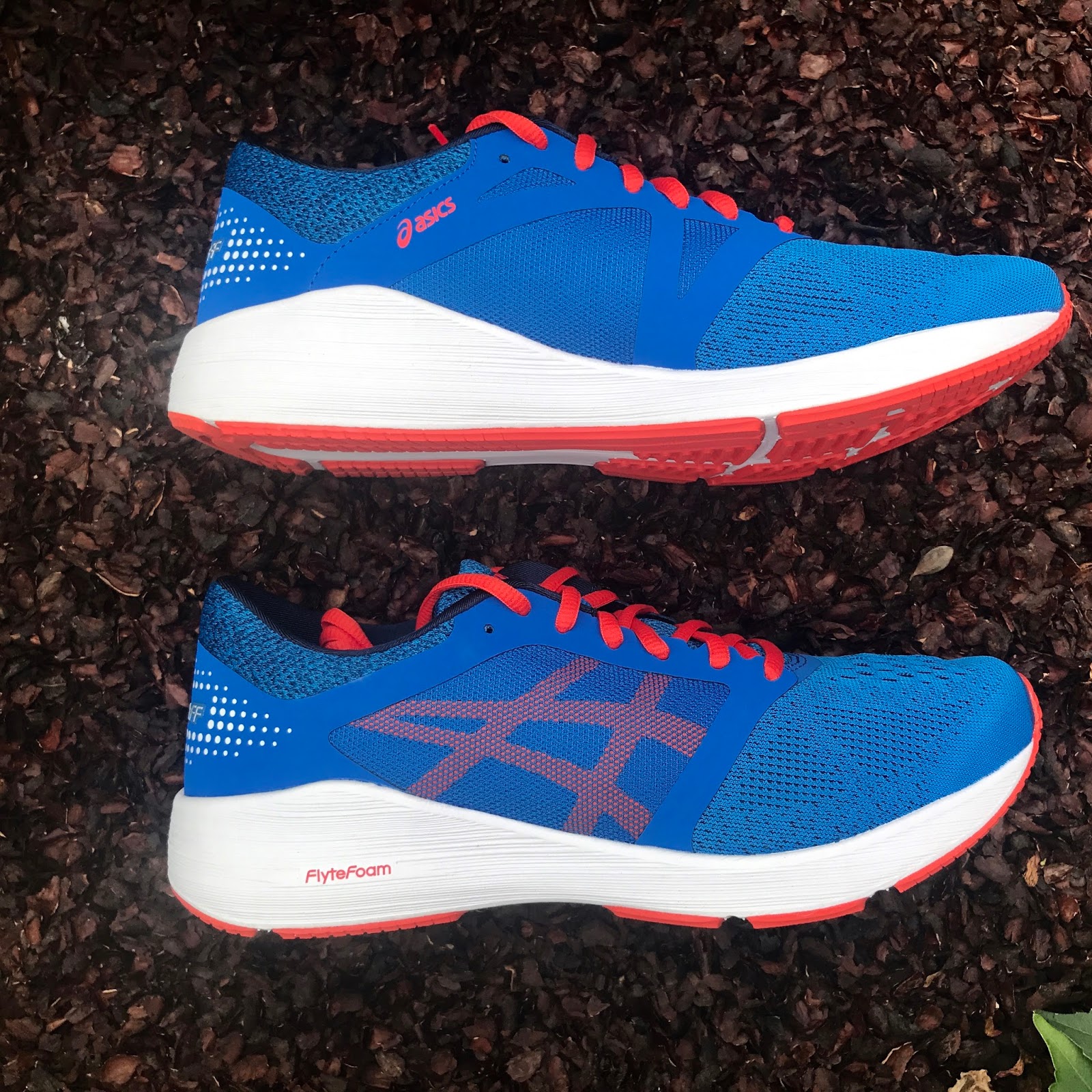 ASICS Kayano vs Nimbus: Which is Right For You? - RunToTheFinish