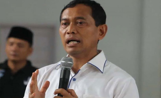 JR Saragih JR Saragih