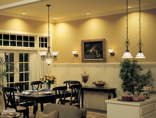 Dining room in black and yellow