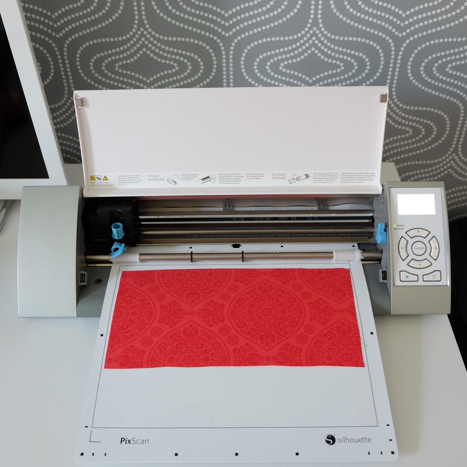 Silhouette UK: No Sew Appliqué with HTV Embroidery Stitching