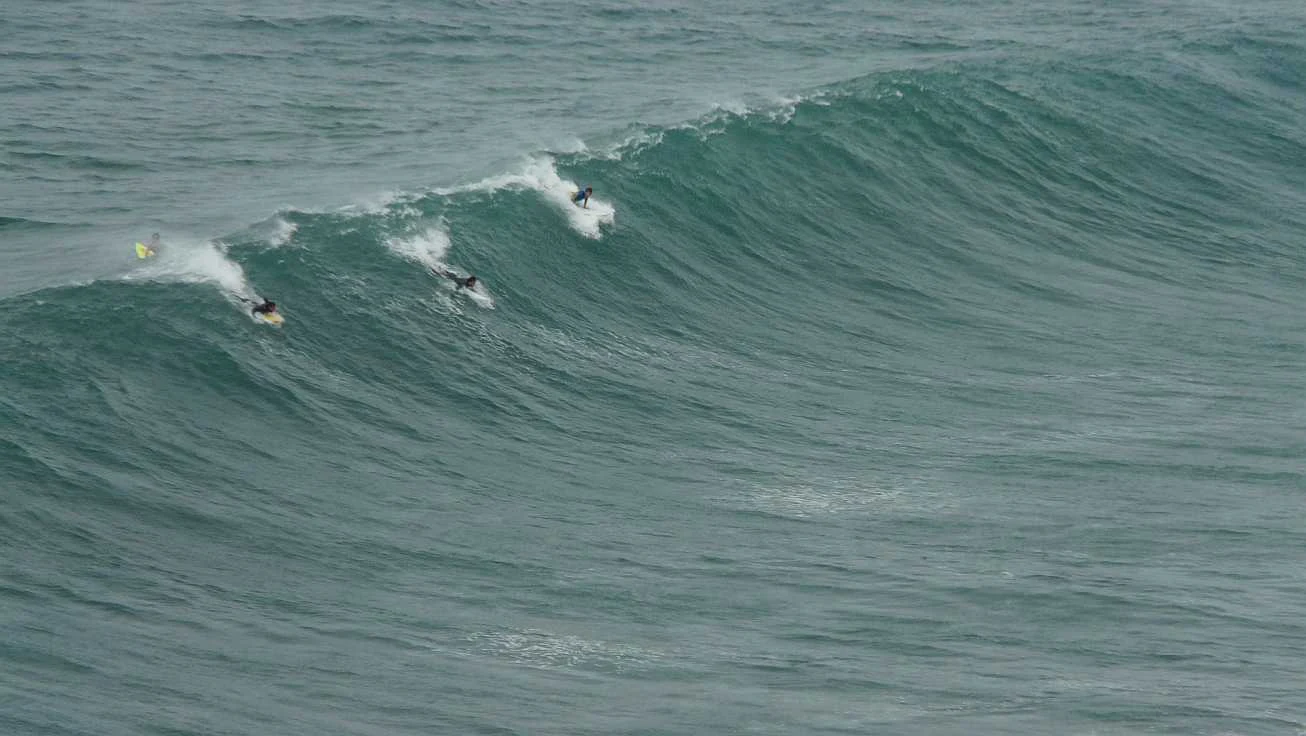 sesion otono menakoz septiembre 2015 surf olas grandes 05