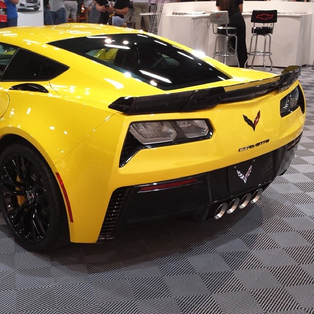 2017 Ford Gt Vs Corvette Z06 Best New Cars For 2018 Ford Accepts Orders For 2017 Gt And The Best General Motors