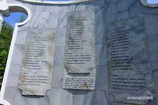 makam wr supratman surabaya