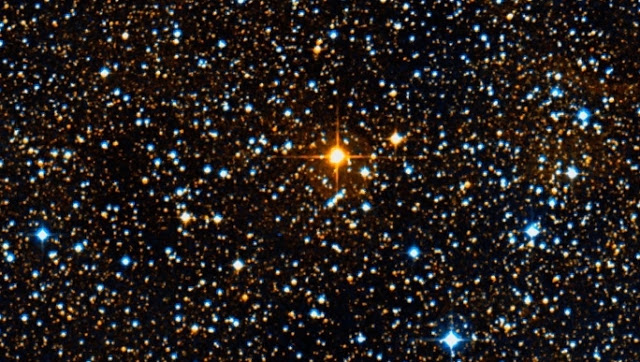 أكبر نجم UY_Scuti_zoomed_in%252C_Rutherford_Observatory%252C_07_September_2014