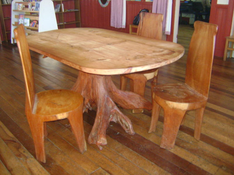 Muebles de Alerce Rustico: Mesa de comedor