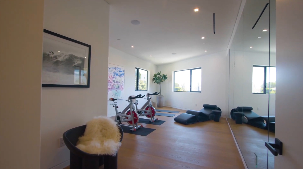 65 Photos vs. 1659 Marlay Dr, Los Angeles Luxury Home Interior Design Tour