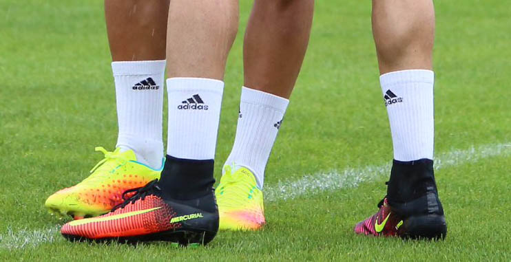 Robert Lewandowski to Make Mercurial Switch? - Footy Headlines