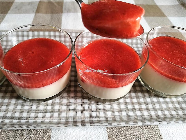 panna cotta de fresas