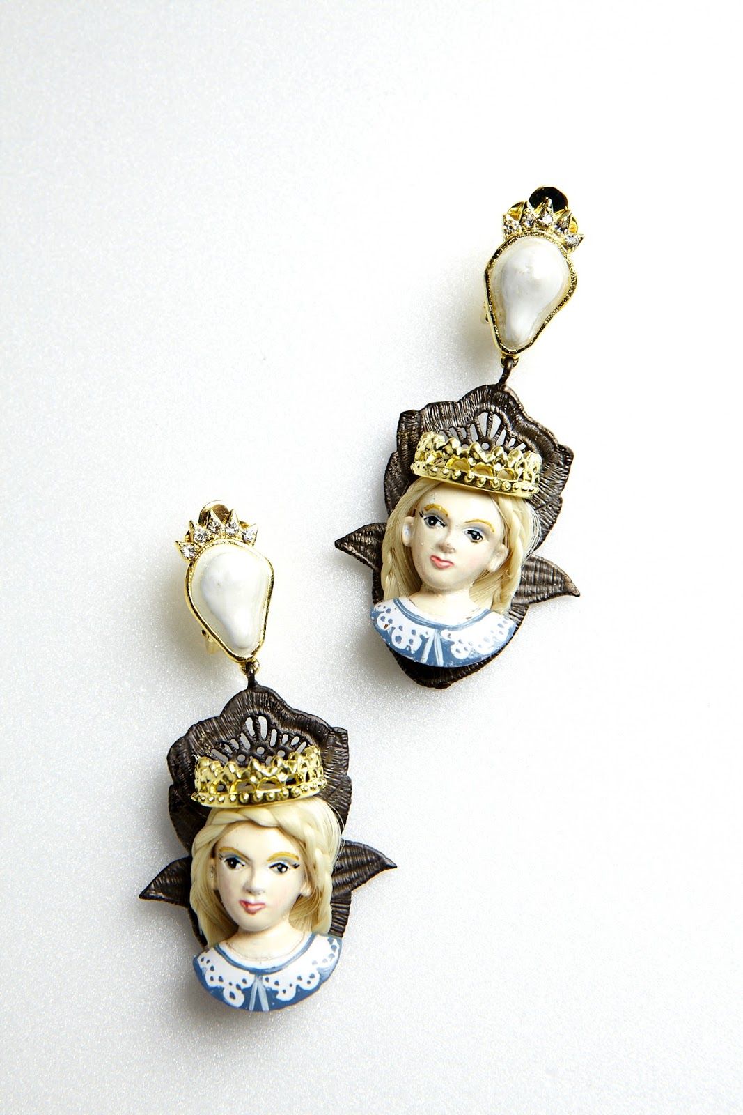 77th Vintage Doll Metal Lace Earrings
