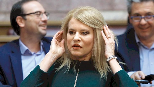 Επιτέθηκαν με μολότοφ στο σπίτι της ΣΥΡΙΖΑΙΑΣ Τζάκρη στα Γιαννιτσά Επιτέθηκαν με μολότοφ στο σπίτι της ΣΥΡΙΖΑΙΑΣ Τζάκρη στα Γιαννιτσά