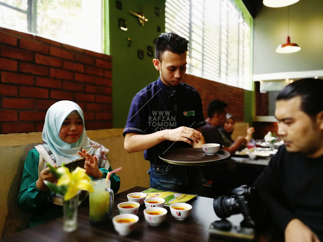 Restoran Ayam Kampung Velodrome Premium - Keenakkan Ayam Kampung Velodrome di Dpulze Cyberjaya