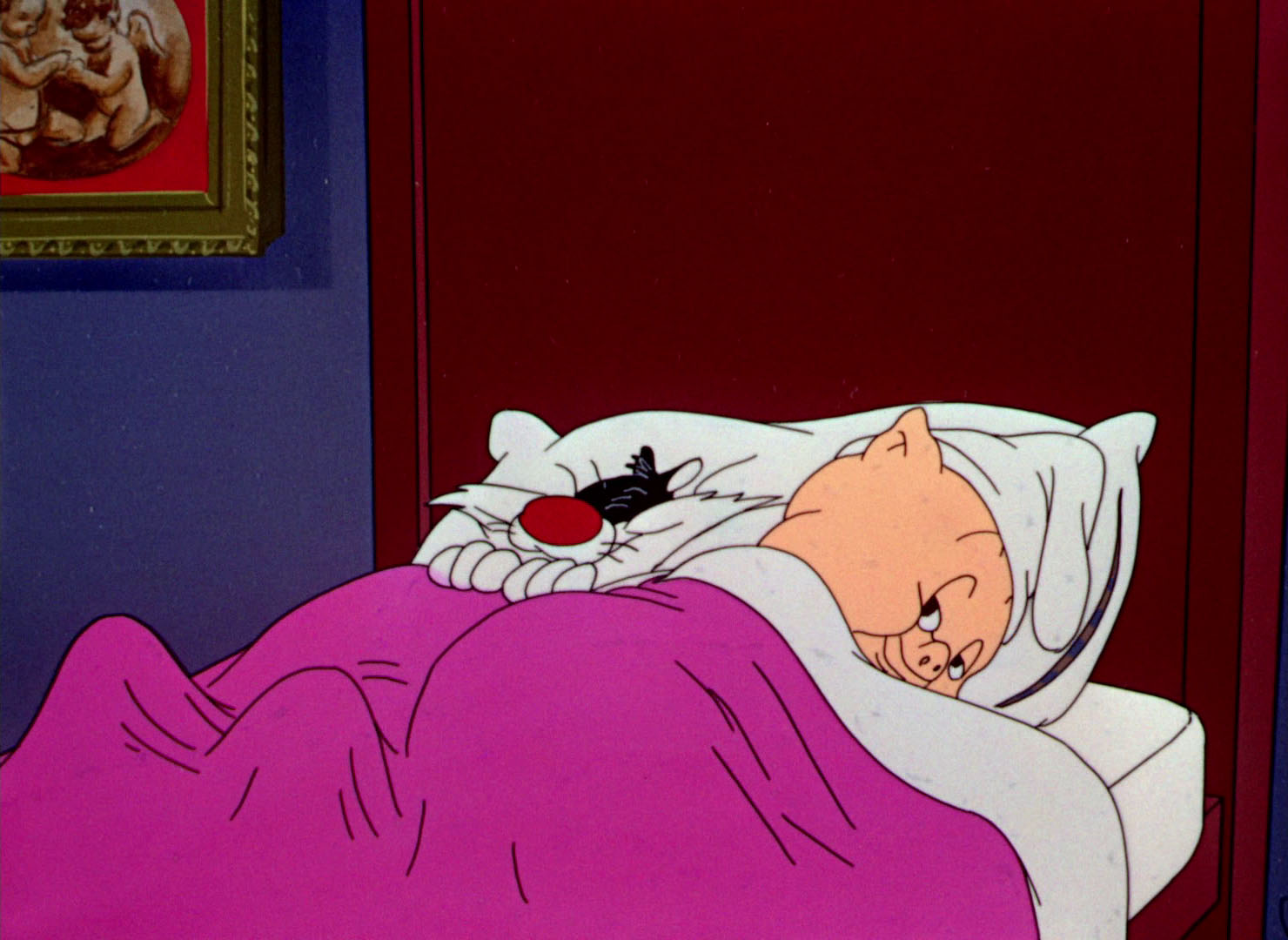 маша спит на кровати