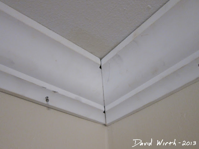how to cut crown molding, inside corner, angle, 45, compund