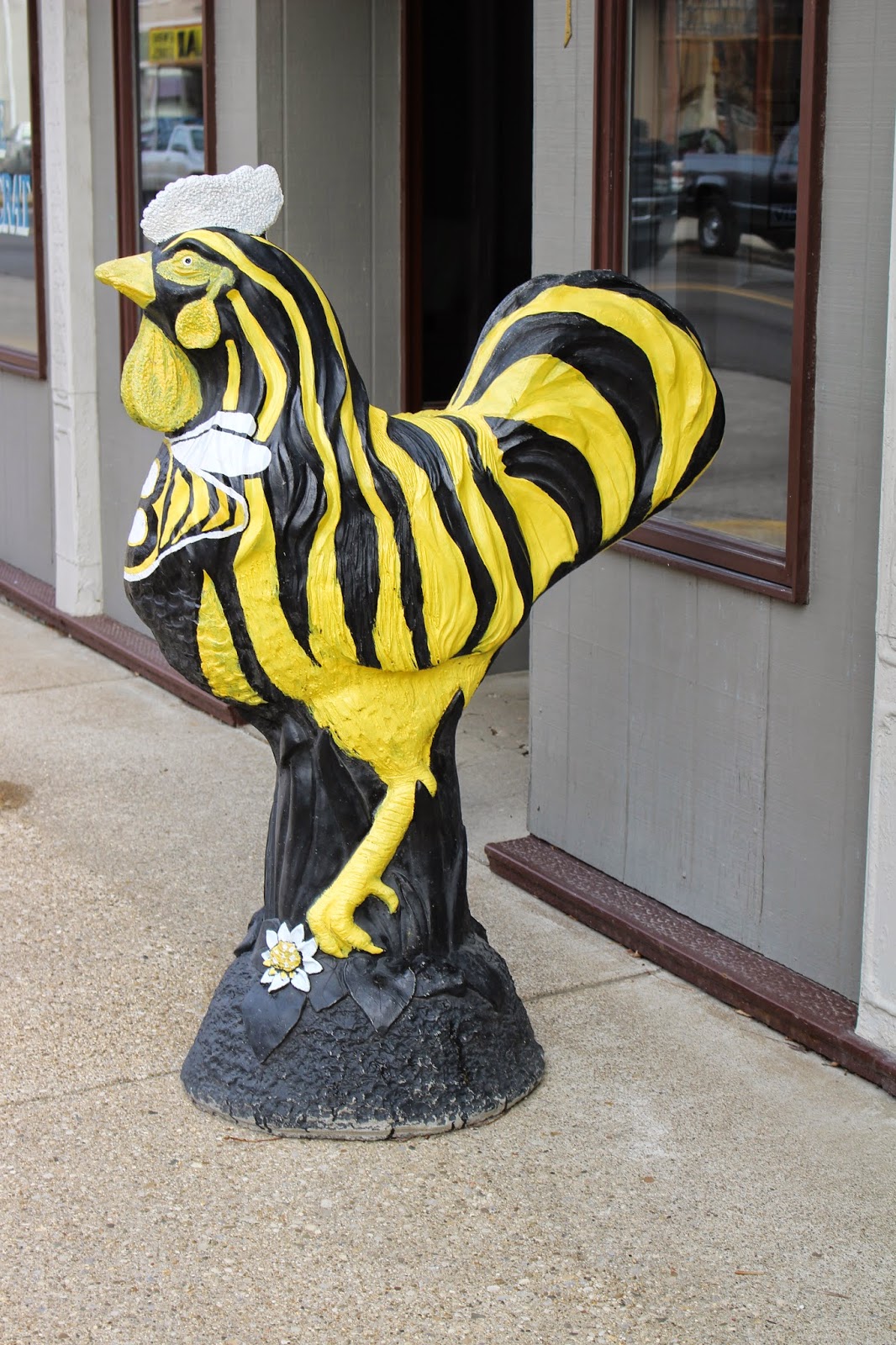 Pam's Backyard Chickens Chicken Statues & The Great Chicken Fry Off!