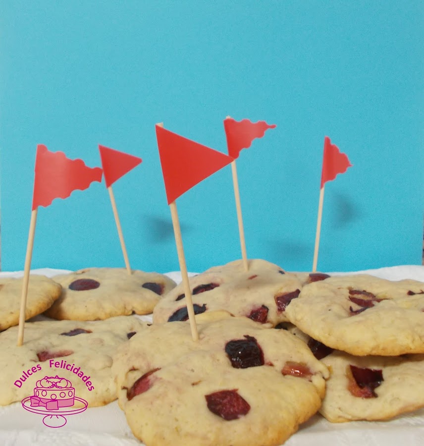 Maxi galletas con trozos de cerezas