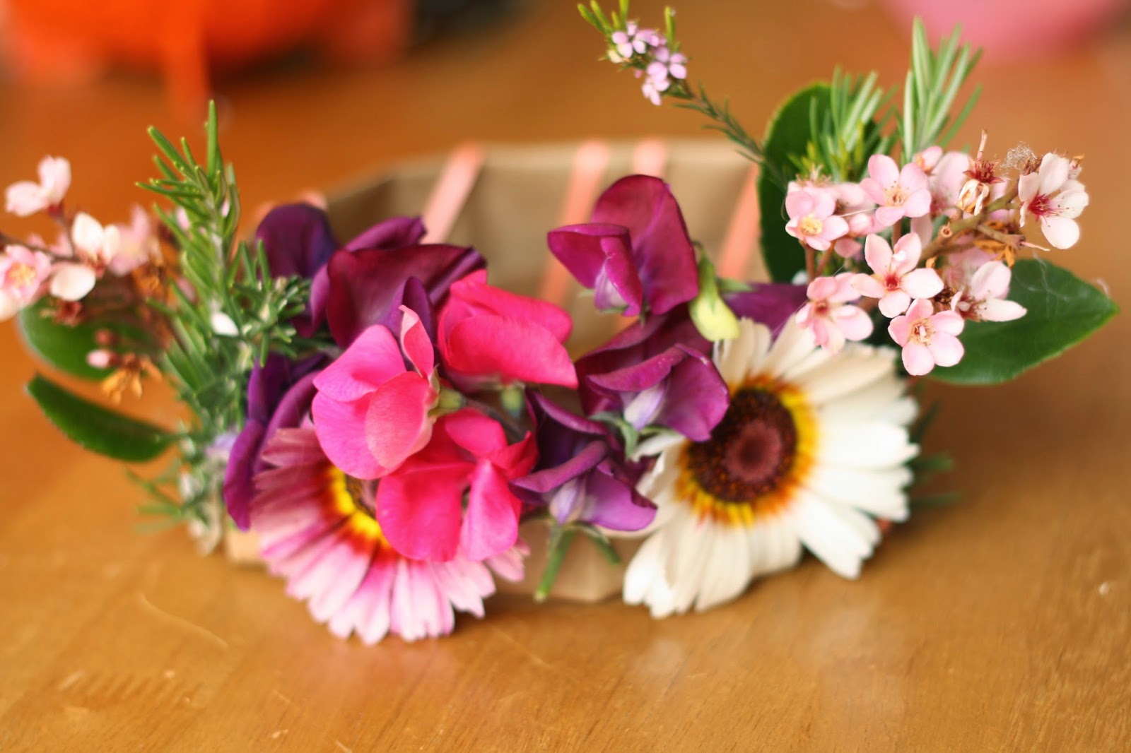 Keep Smiling Flower Crown Tutorial