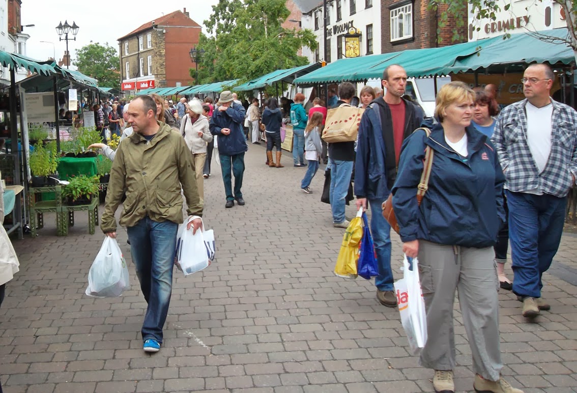 Nigel Fisher's Brigg Blog BRIGG FARMERS' MARKET EXTENDS A WARM