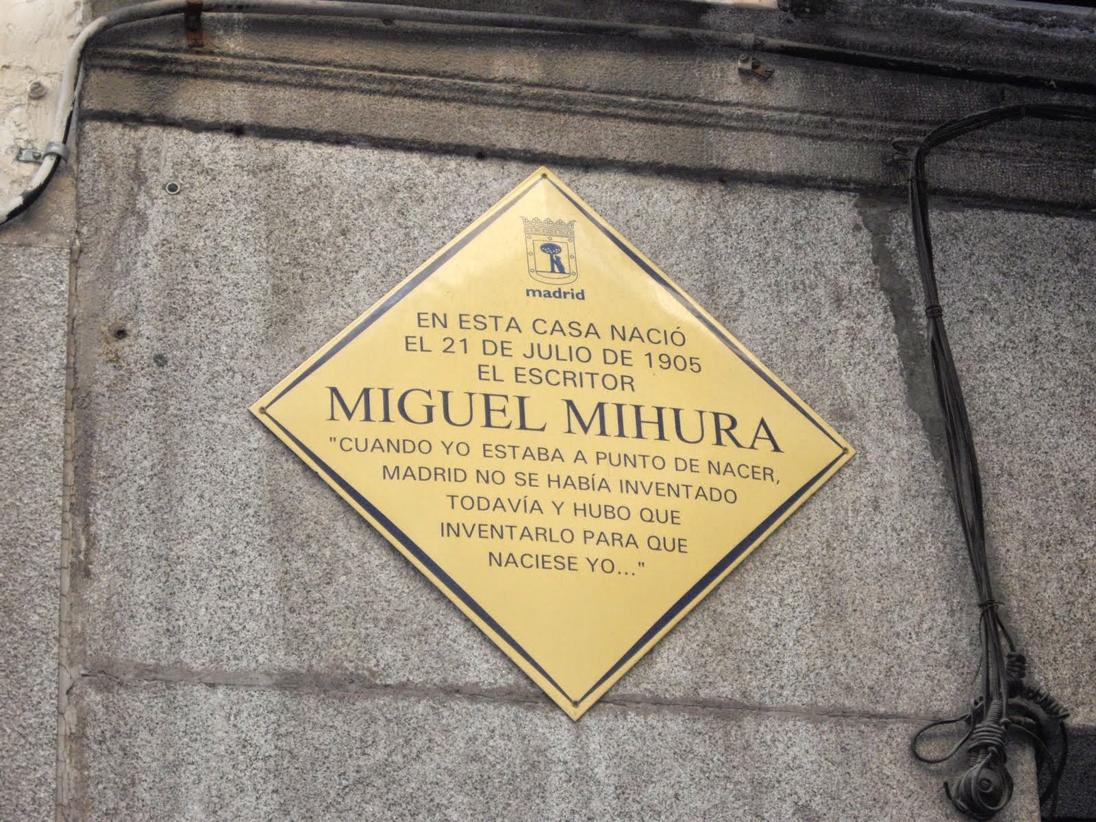 Tal día como hoy en Madrid... 28 Octubre 1977 fallece Miguel Mihura, fundador de la revista La