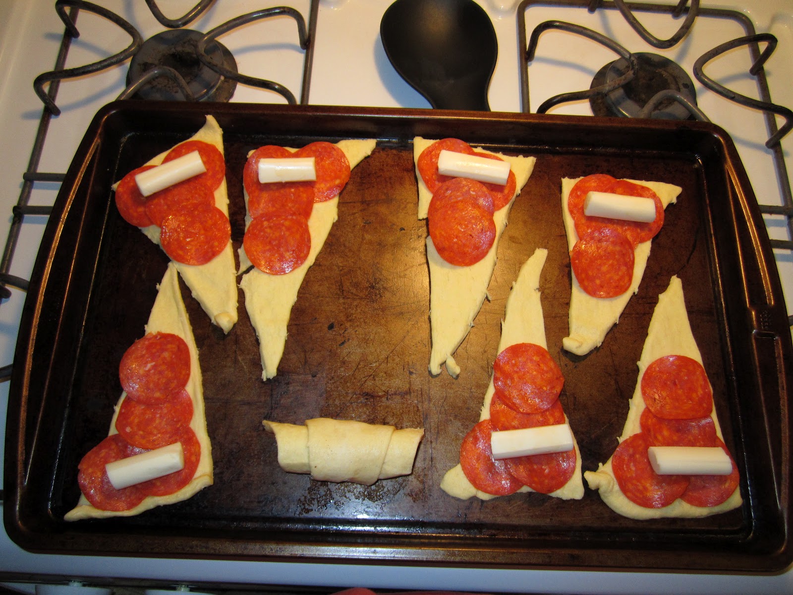 Pinterest Addicted: Crescent Pizza Roll Ups!