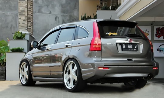 Contoh Gambar Modifikasi keren dan elegant Mobil Honda CRV 