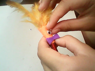 Ruang Kreasi Thania: Tutorial membuat pensil hias berbulu