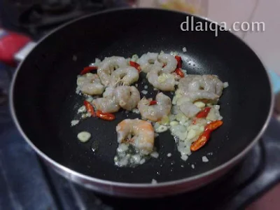 tambahkan udang