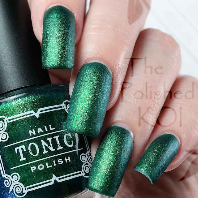 Tonic Polish Jolly Holly 