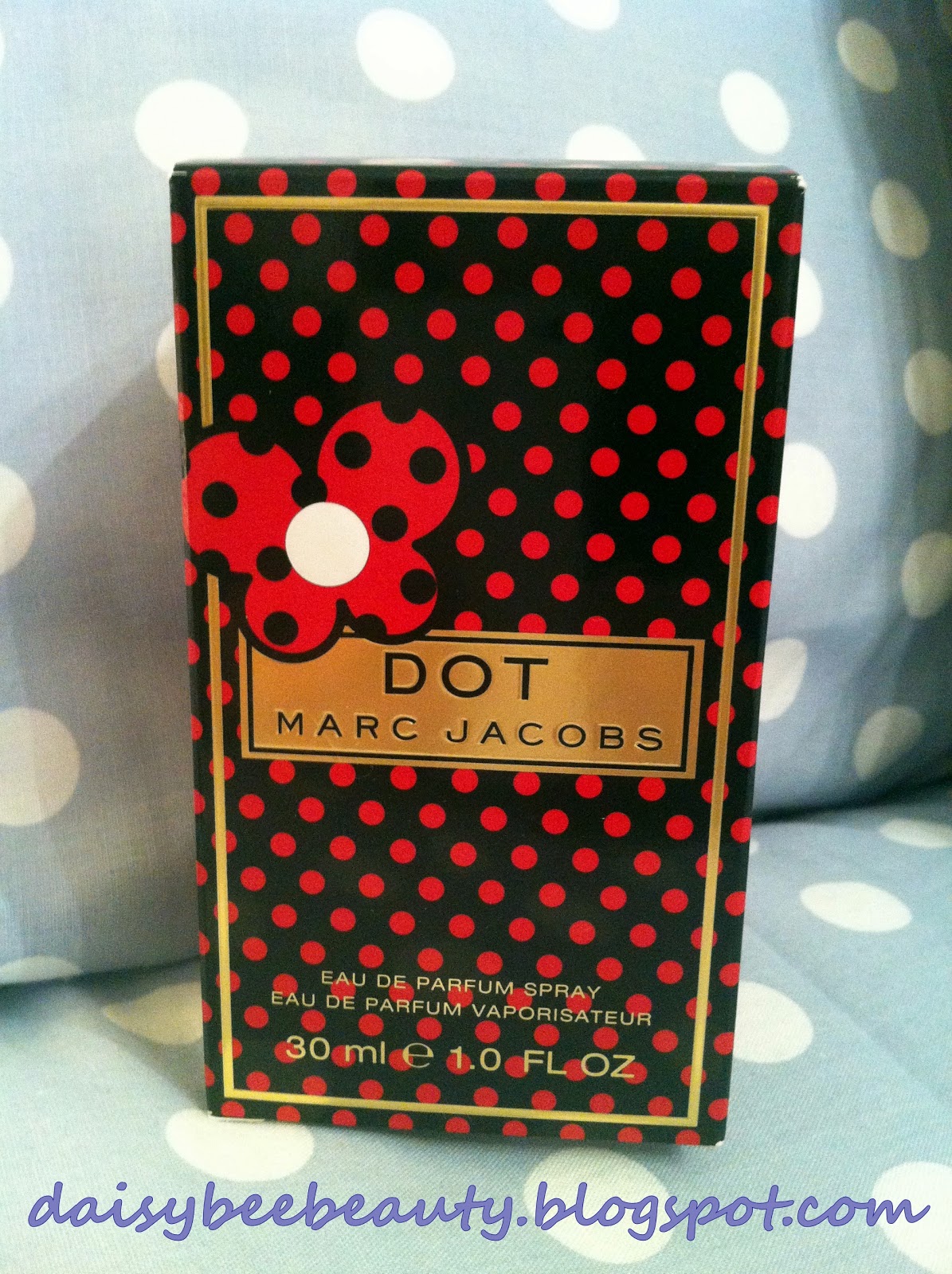 Daisy Bee Beauty: REVIEW: Marc Jacobs Dot