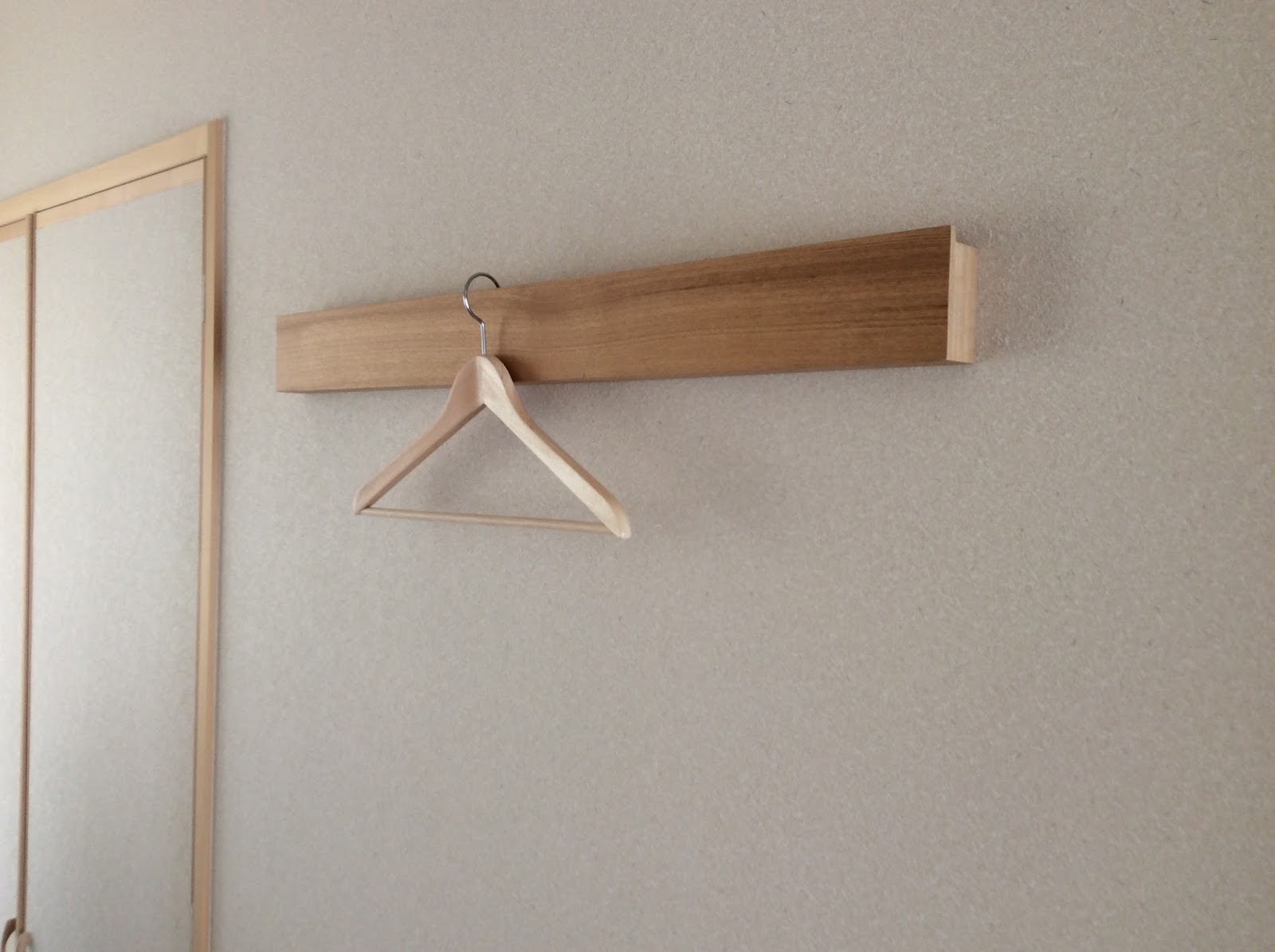 Fujisawa SSTに住んでみた！: 無印良品の「壁に付けられる家具」って便利ですよね！（2016/5/28）