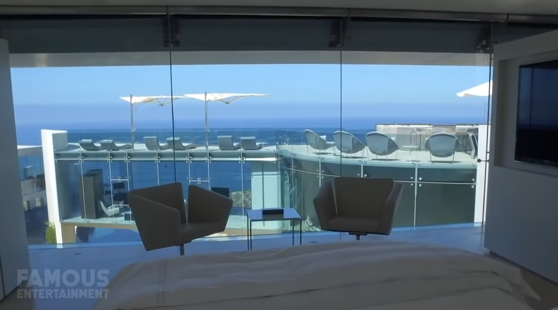 59 Interior Design Photos vs. Alicia Keys & Swizz Beats $20.8 Million Razor Luxury Mansion Tour