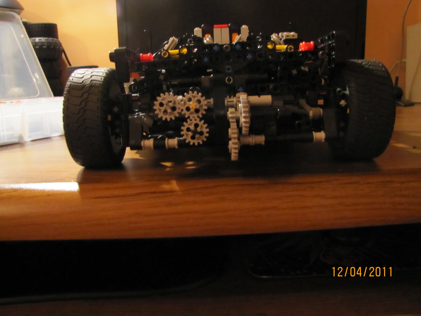 Grzenio's creations Sheepo's Lego Bugatti Veyron 16.4 Chassis