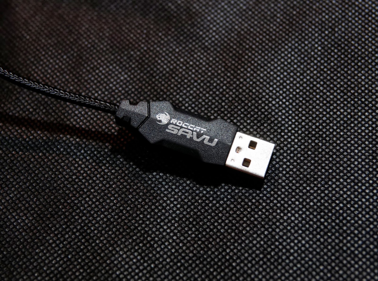 ROCCAT SAVU