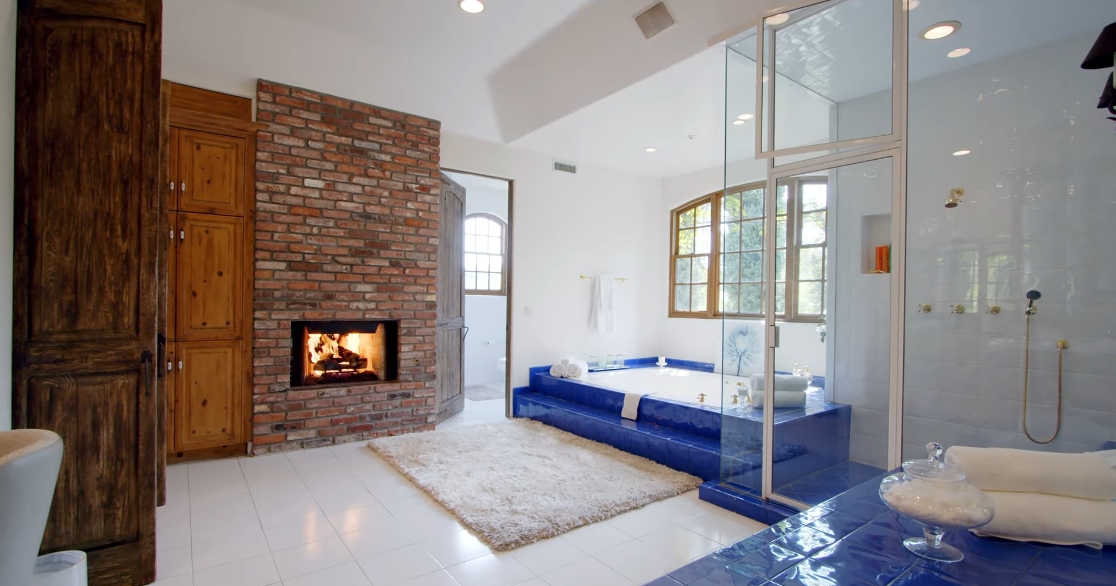 33 Interior Design Photos vs. 9989 Liebe Dr, Beverly Hills, CA Luxury Home Tour