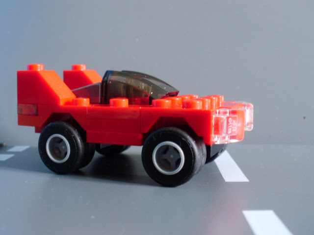 MOC LEGO Protótipo desportivo vermelho