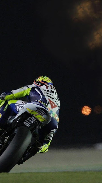 HD WALLPAPER VALENTINO ROSSI SUPER KEREN PC DAN SMARTPHONE IPHONE | dibingkai.com