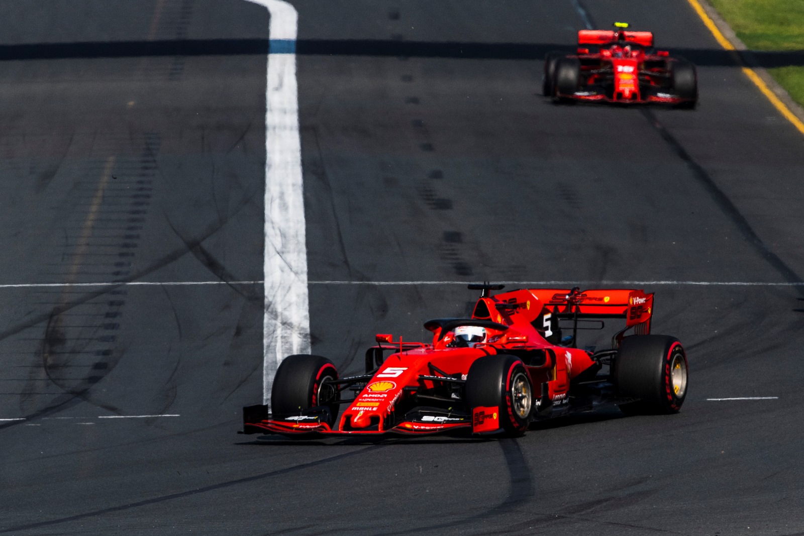 Les monoplaces de la Scuderia Ferrari terminent à la 4ème et 5ème position. Ferrari