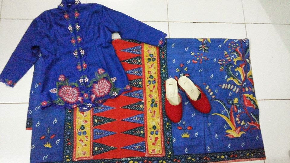 kebaya encim betawi