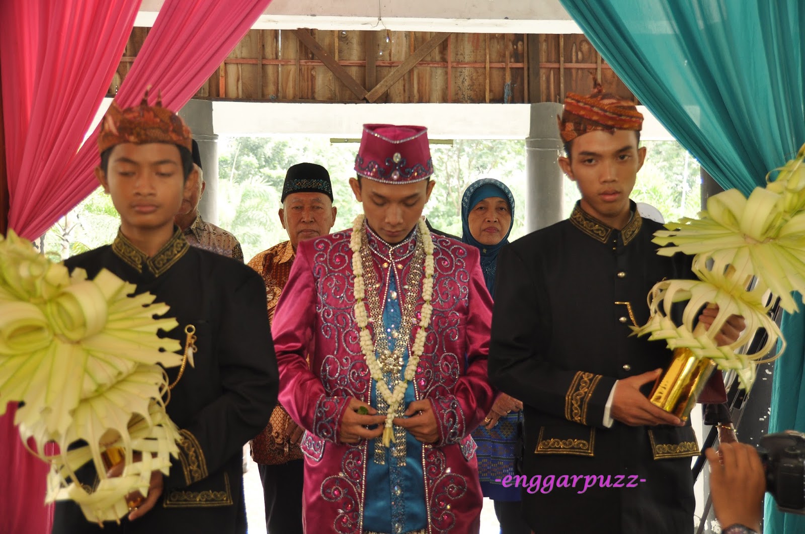 baju temu manten adat jawa jeans