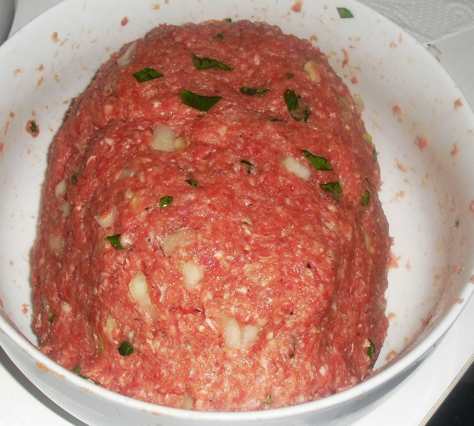 Futtern wie bei Muttern: Hackbraten mit Rosenkohl gefüllt